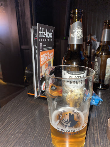 Comentarii opinii despre Bor Bar