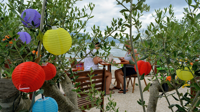 Opinii despre Beach House în Blace - Gastronomija i ugostiteljstvo