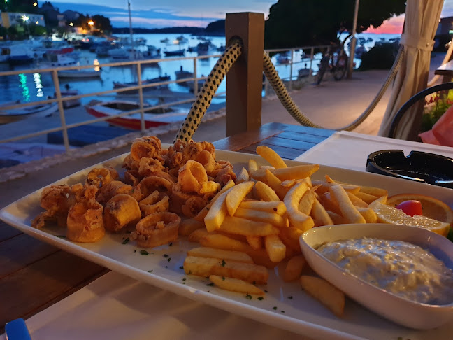 Il Porto - Gastronomija i ugostiteljstvo