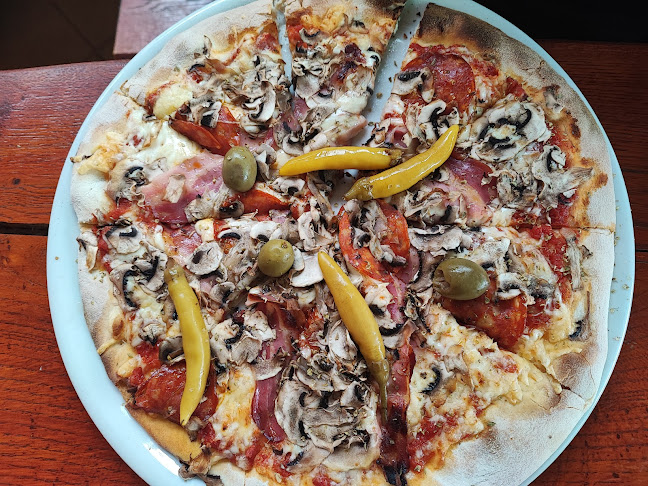 Opinii despre Stari zidi, buffet în Neviđane - Gastronomija i ugostiteljstvo