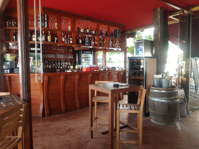 Opinii despre Galiot Bar & Restaurant Crikvenica în Crikvenica - Gastronomija i ugostiteljstvo