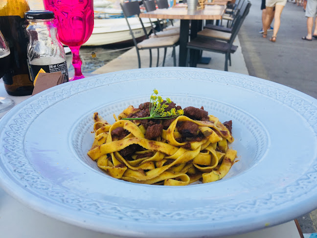 Obala kralja Tomislava 26, 21403, Sutivan