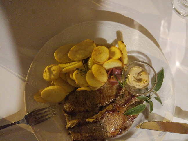 Restoran Zlatni - Gastronomija i ugostiteljstvo