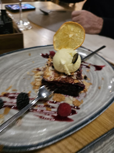 Comentarii opinii despre Restoran Crna svinja