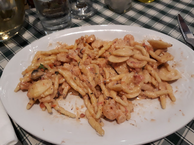 Kristian Pizza - Gastronomija i ugostiteljstvo