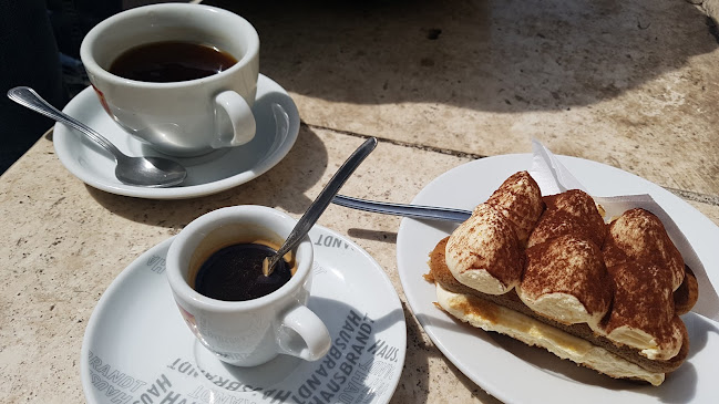 Ul. Petra Svačića 2, 21000, Split