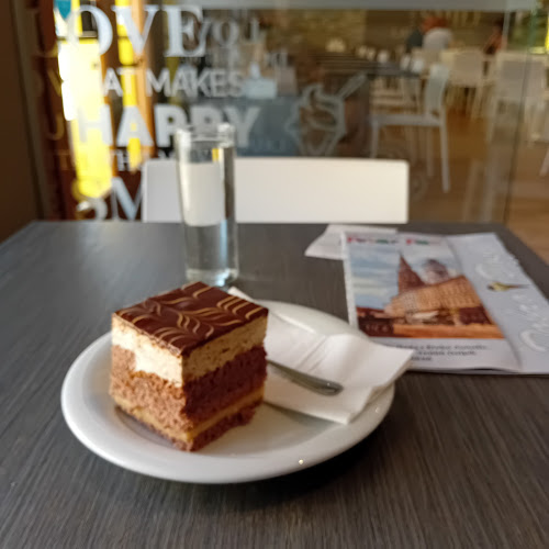 Opinii despre Slastičarnica Petar Pan în Osijek - Gastronomija i ugostiteljstvo