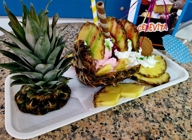 Slastičarna Plavi 9 - Gastronomija i ugostiteljstvo