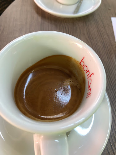 Opinii despre Caffe Bar Kiki în Zadar - Gastronomija i ugostiteljstvo