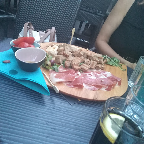 Caffe bar "Ari" - Pula