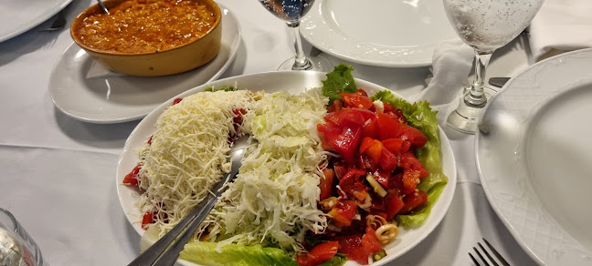 Opinii despre Caffe Bar Meandar în Petrinja - Gastronomija i ugostiteljstvo