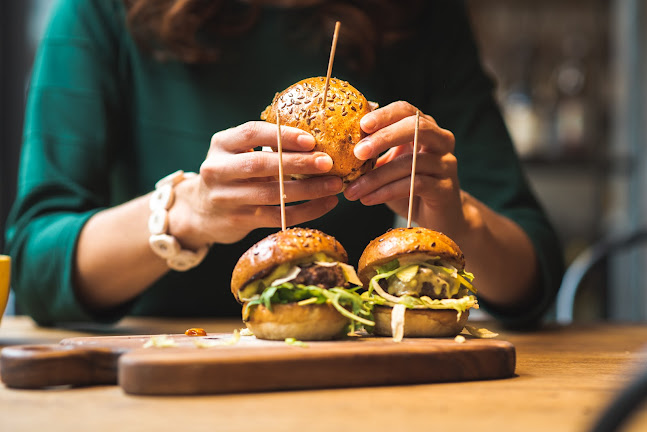 Ul. Andrije Žaje 51, 10000, Zagreb