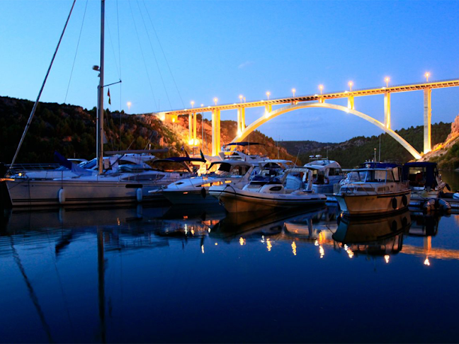 Konoba Vidrovača - Gastronomija i ugostiteljstvo