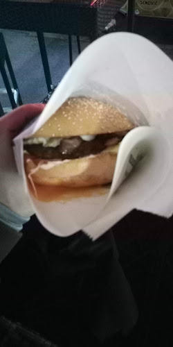 Comentarii opinii despre Fast Food Trampolin