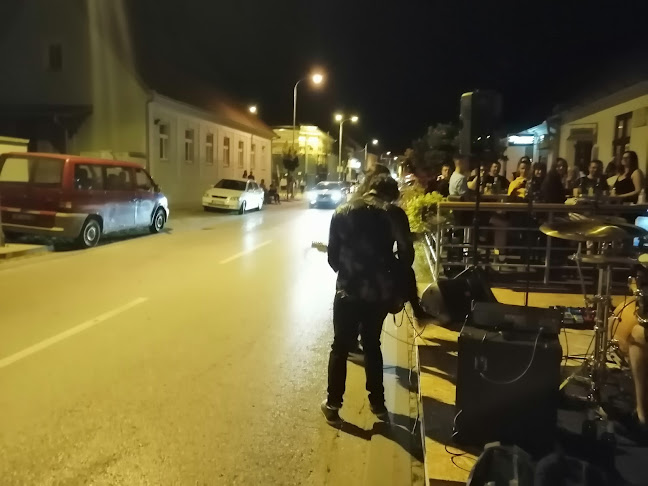 Caffe bar Saloon 1 - Vinkovci