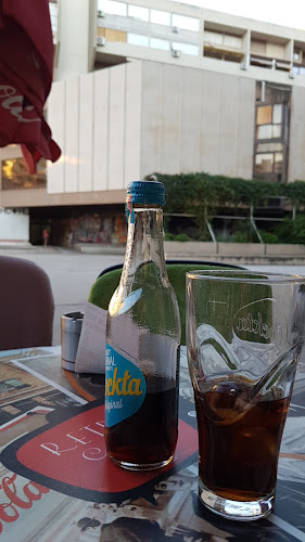Caffe bar Retro - Gastronomija i ugostiteljstvo