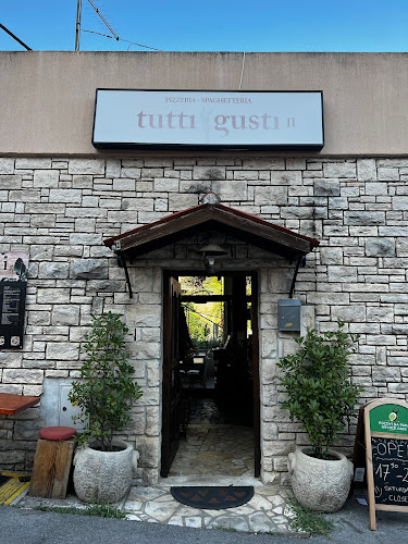 Pizzeria Tutti Gusti