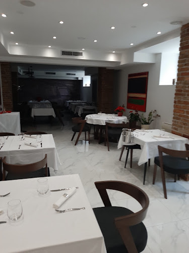 Comentarii opinii despre AQUILA FOOD & WINE