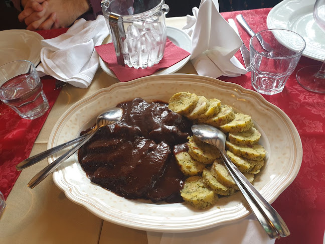 Opinii despre RESTAURANT PANSION UČKA - (Jela od mesa divljači / local food) în Ičići - Gastronomija i ugostiteljstvo