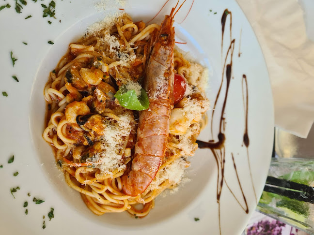 Trg Ruđera Boškovića 13, 20232, Slano