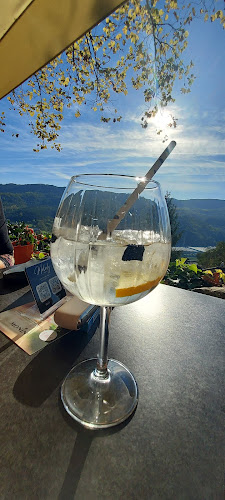 Caffe Wine & Food Bistro Melody - Gastronomija i ugostiteljstvo