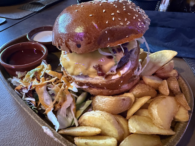 San Antonio - Burgers, BBQ, Beer - Bestovje