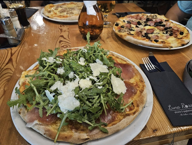 Pizzeria i spaghetteria Luna Rossa