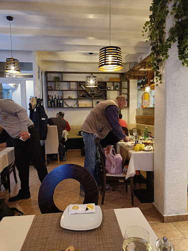 Grande Luna - Gastronomija i ugostiteljstvo