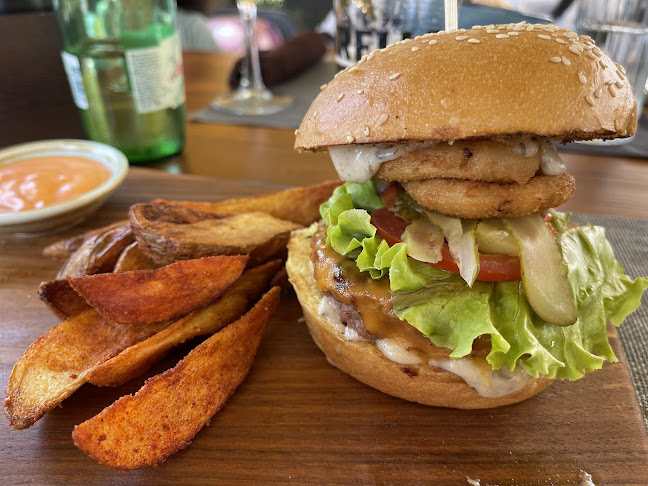 Ul. Mihovila Pavlinovića 4, 23000, Zadar