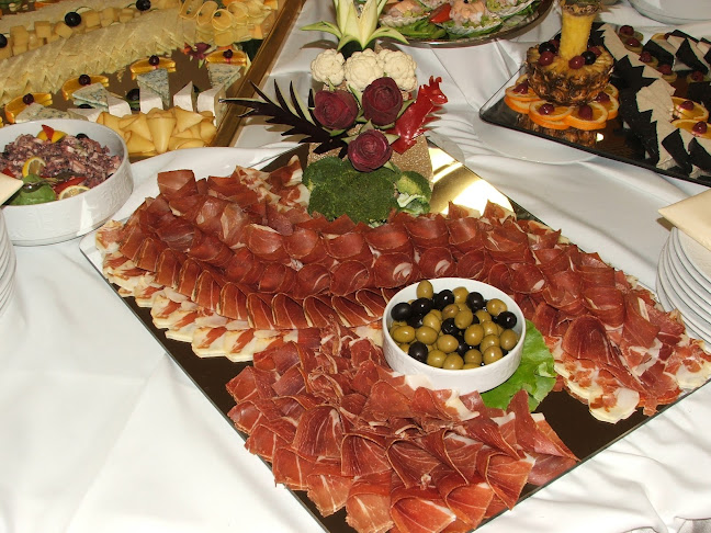 Opinii despre Restoran Kristal Karlovac în Karlovac - Gastronomija i ugostiteljstvo