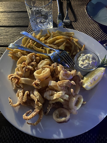 Opinii despre Konoba Zlatna Vala (ex. Supina) în Dugi otok - Gastronomija i ugostiteljstvo