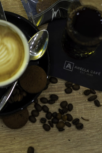 ANELLA CAFÉ - Gastronomija i ugostiteljstvo