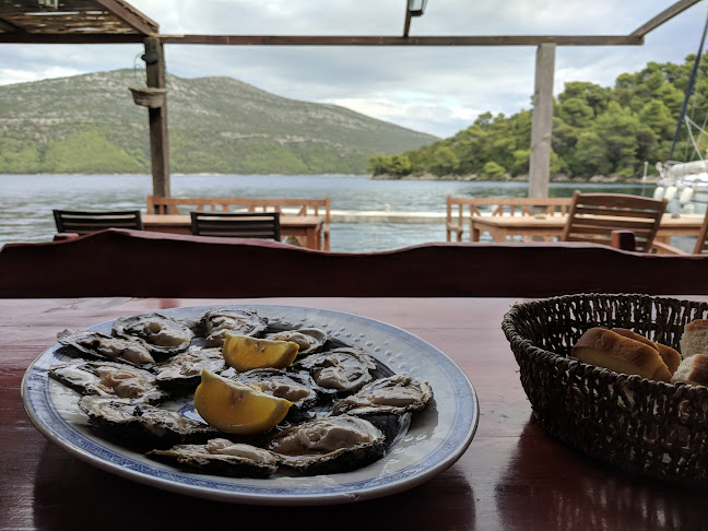 Opinii despre Luka's Taverna Kobaš în Ston - Gastronomija i ugostiteljstvo