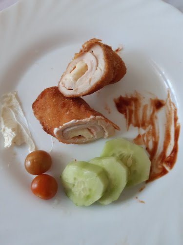 Chicken meal - Gastronomija i ugostiteljstvo