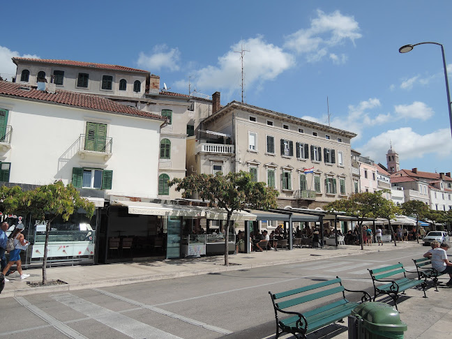 B 059 - Gastronomija i ugostiteljstvo