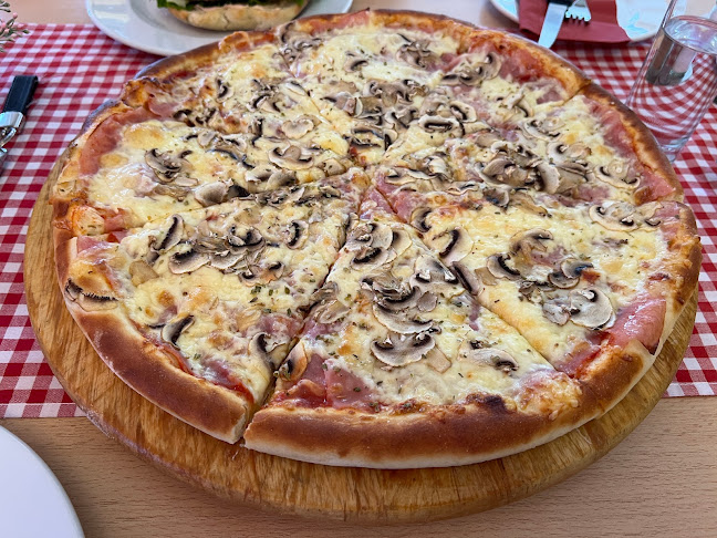 Zlatni Lampaš - Gastronomija i ugostiteljstvo