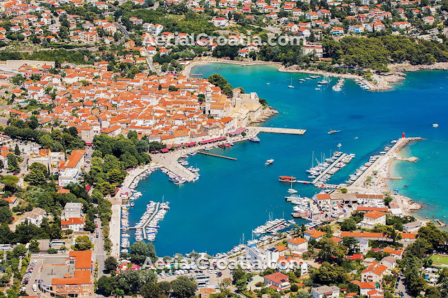 Comentarii opinii despre O.B.P. Titanic