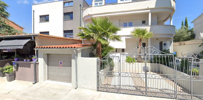 GRILL RESTORAN GALEB