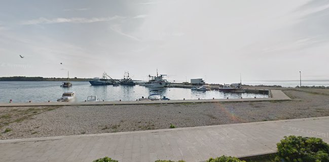 Opinii despre Bazilika Novalja în Novalja - Gastronomija i ugostiteljstvo