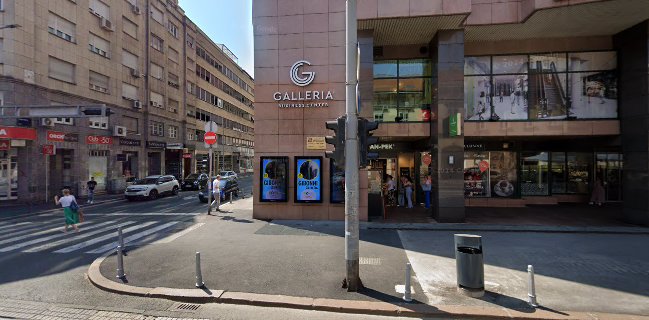 Roses & Coffee caffe bar