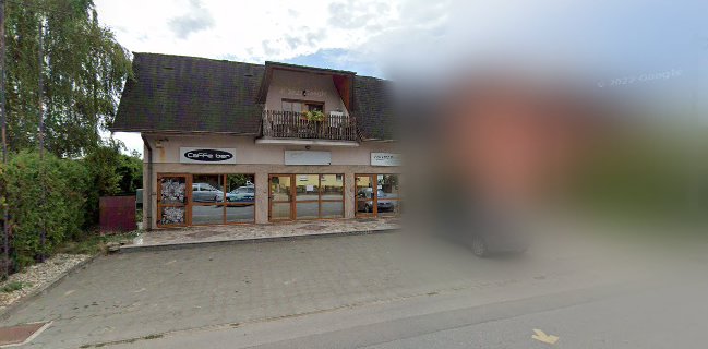 Fast Food Three Queens