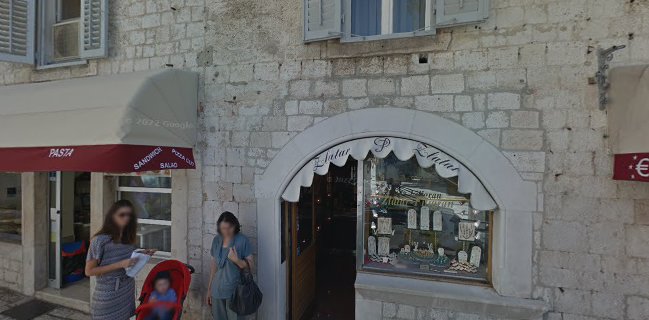 leopold's delicatessen bar