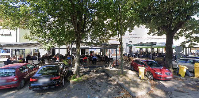 Garden caffe & cocktail bar