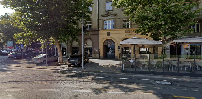 SquareOne Experience Bar & Restaurant