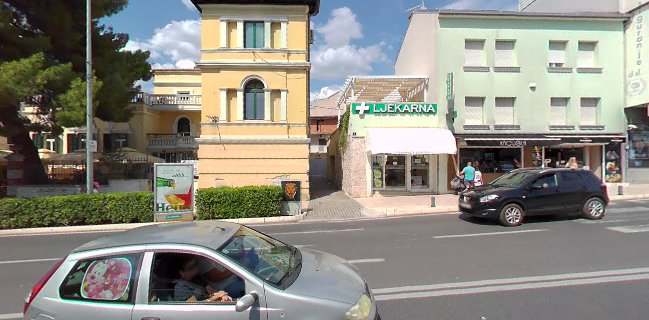 Fast Food Street Kitchen