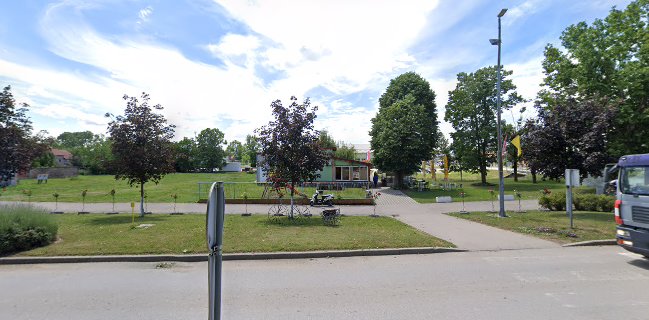 Leon Caffe bar & Fast food