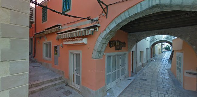 Caffe Bar Pod Voltom